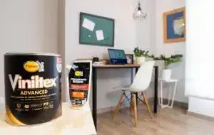 Repara las grietas en la pared y usa Viniltex Advanced