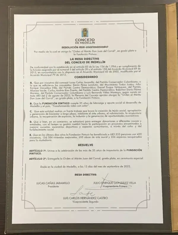 Fundación Pintuco recibió distinción del Concejo de Medellín
